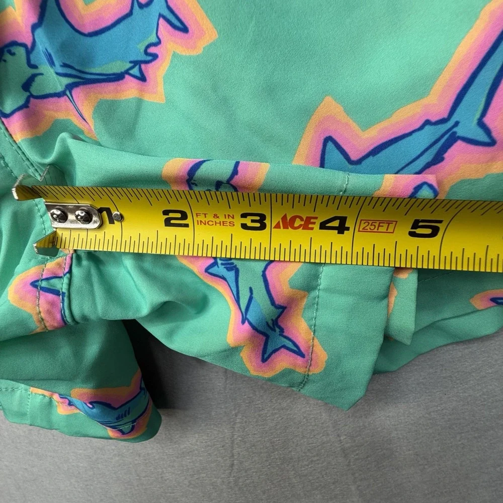 Chubbies The Apex Swimmers Swim Trunks Shark Neon Glades Mint Small S 5.5
